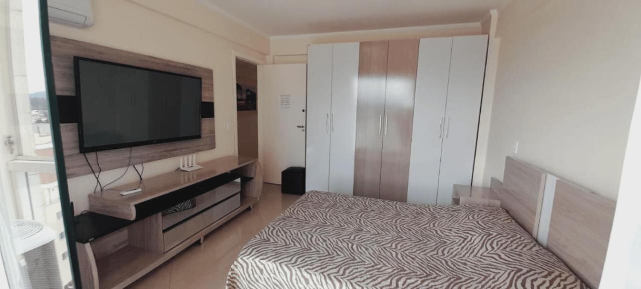 Lindo Apartamento No Coracao Da Cidade - Apartamento Inteiro Ou Seja Nao E Compartilhado Com Outras Pessoas - Perto De Tudo - 2 Quartos - Ar Condicionado - Churrasqueira - Cozinha Completa - 120 Metros Quadrados Ao Todo - Quartos Com 12 Metros Quadra Uniao Da Vitoria Kültér fotó